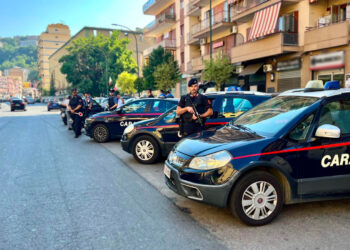 NAPOLI FUORIGROTTA: Scoperto arsenale per rapine durante i controlli dei Carabinieri
