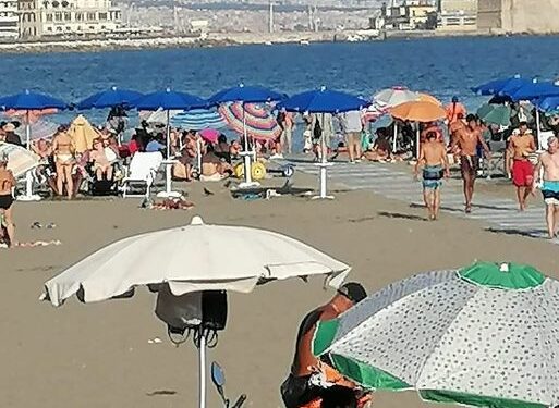  Borrelli: “Inaccettabile che i delinquenti continuino i loro affari illeciti a Mappatella Beach nonostante i sequestri”