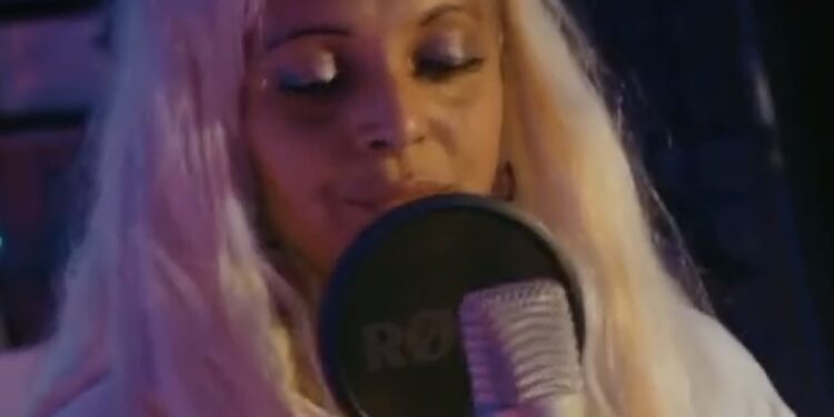 Yanisel Toirac Hernandez: dalla povertà al successo con “Como Tú”, un inno alla forza di vivere