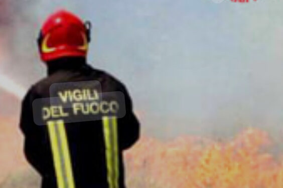 Camion in fiamme sull’autostrada tra Torre Annunziata Nord e Sud: disagi al traffico