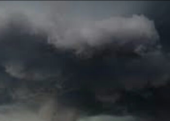 Maltempo in Penisola Sorrentina: piogge torrenziali e allagamenti, scuole chiuse