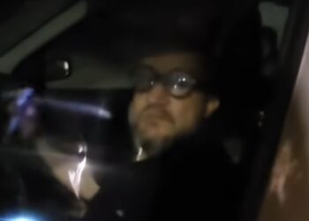 Scontro tra il giornalista Pino Grazioli e Rosario Salviucci: accuse e tensioni in strada