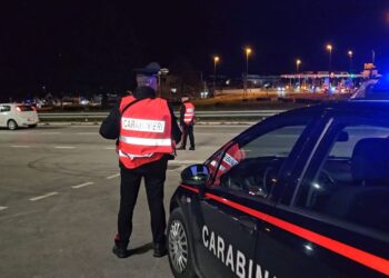 CASTELLAMMARE DI STABIA: vìola il divieto di avvicinamento alla ex, la figlia chiama il 112. 54enne arrestato dai Carabinieri