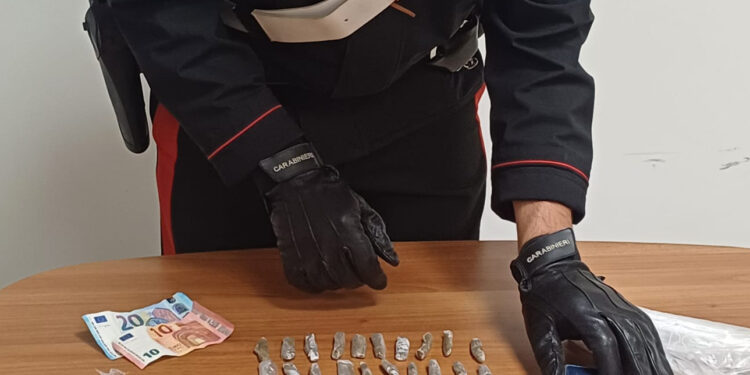 Ercolano: Carabinieri arrestano pusher