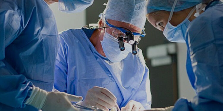 A Benevento, un intervento record: uomo di 108 anni torna a camminare dopo la rottura del femore