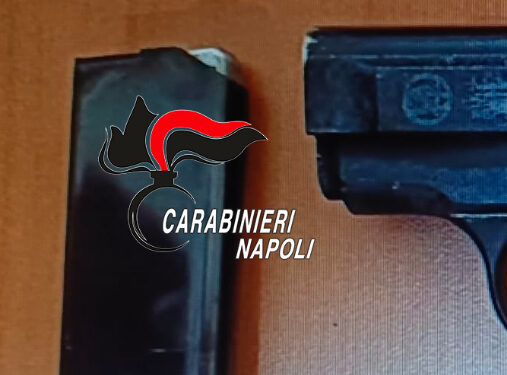 Arma clandestina in un vano ascensore. Sequestro dei Carabinieri