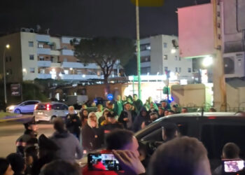 Ercolano, due ragazze ancora sotto le macerie