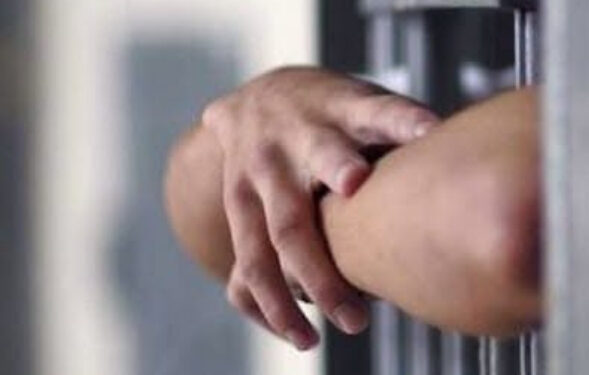 NAPOLI, SCONGIURATO INGRESSO DI DROGA NEL CARCERE DI SECONDIGLIANO: FERMATA DONNA