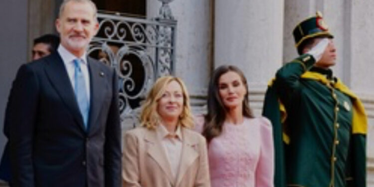 Filippo VI e Letizia di Spagna a Napoli: dottorato honoris causa e celebrazioni alla Federico II