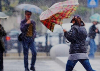 Campania, allerta meteo della Protezione Civile: venti forti e mareggiate attese nelle prossime ore