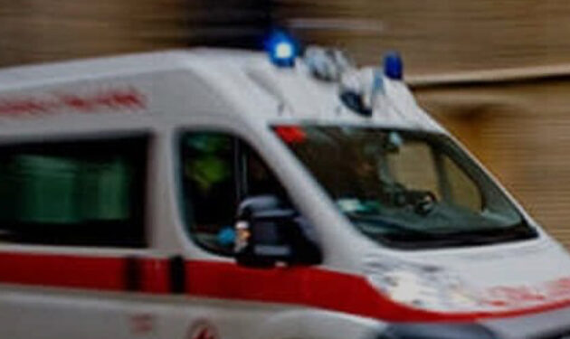 Tragedia a San Pietro a Maida: auto si ribalta e prende fuoco, due giovani vite spezzate
