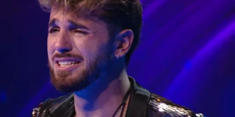 Grande Fratello: Alfonso D’Apice racconta tra le lacrime la triste storia del suo papà