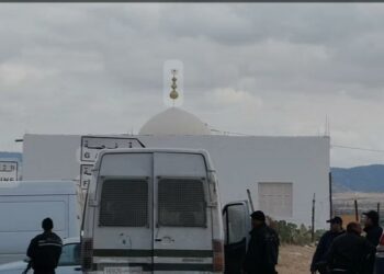 Orrore in Algeria: un padre brucia vivi i suoi quattro figli