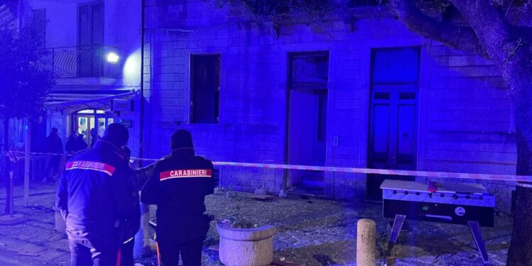 Fuga di gas provoca esplosione in un’abitazione