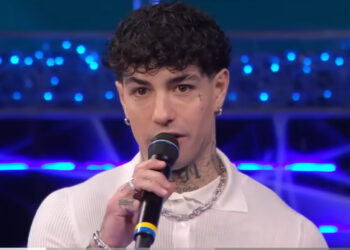 Il rapper Tony Effe dona l’incasso del concerto di Capodanno alla Croce Rossa Italiana