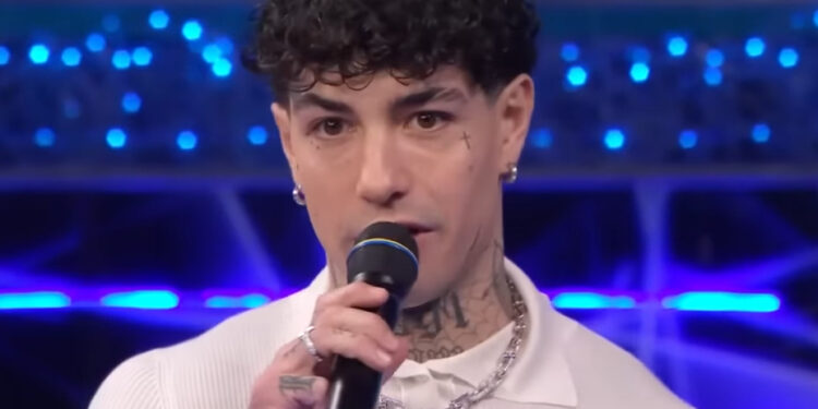 Il rapper Tony Effe dona l’incasso del concerto di Capodanno alla Croce Rossa Italiana