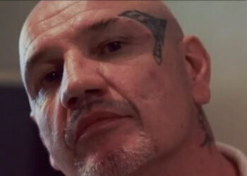 Luigi Giuliano piange in diretta: annuncia la sua condanna a 16 anni per omicidio, arrestato