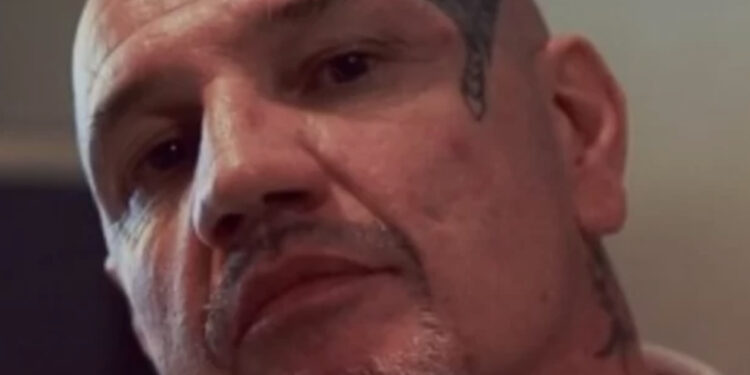 Luigi Giuliano piange in diretta: annuncia la sua condanna a 16 anni per omicidio, arrestato