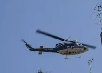 Operazione delle Forze dell’Ordine a Scampia: perquisizioni, arresti e denuncia per gestione abusiva di rifiuti