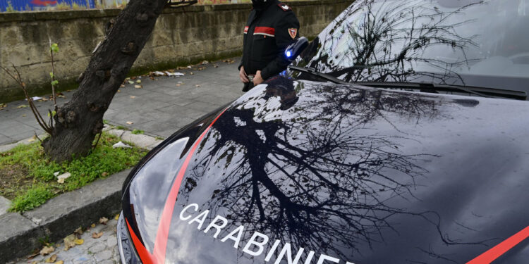 Napoli: estorsioni al porto per il clan Mazzarella. Carabinieri arrestano 3 persone