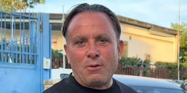 Denunciato il tiktoker di American Auto: chilometri scalati e auto rubata nella concessionaria, Pino Grazioli e Cosimo di Livello Alto si dissociano fin quando la Procura non farà chiarezza