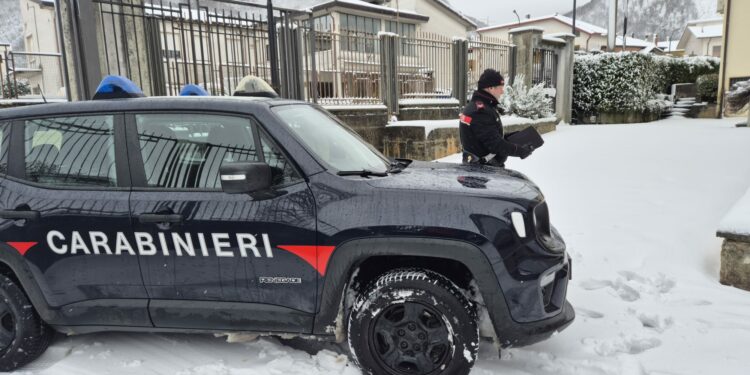 Tragedia a Volturara Irpina: 77enne trovato senza vita sotto la neve durante una passeggiata