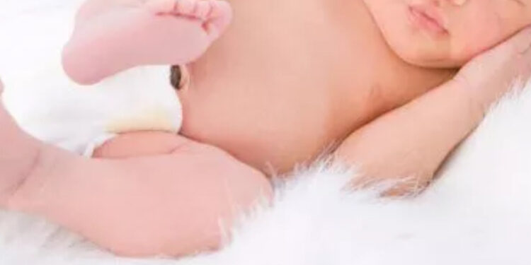 Tragedia a Brescia: ginecologo si toglie la vita dopo la morte di una neonata durante il parto