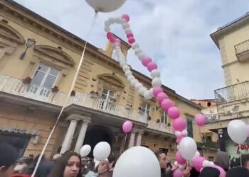 Ad Acerra: funerali privati per la piccola Giulia, la bimba di 9 mesi uccisa dal pitbull di famiglia