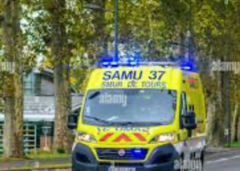 Tragedia a Parigi: studentessa americana getta il neonato dalla finestra di un hotel