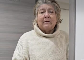 Vanda cerca amici  (Di Nuovo)! Chi vuole farle compagnia?