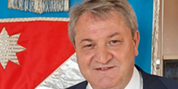 Il presidente del Molise Francesco Roberti indagato per corruzione