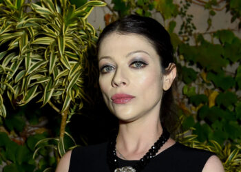 Addio a Michelle Trachtenberg: l’attrice di “Gossip Girl” e “Buffy l’ammazzavampiri” scompare a 39 anni