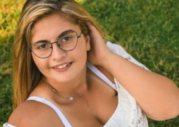 Pagani dà l’ultimo saluto a Daniela Gambardella, giovane vittima di un incidente stradale a Roma