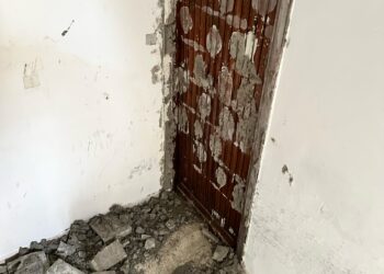 Caserta, casa occupata con ancora il proprietario deceduto all’interno