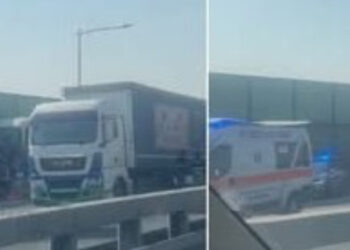 Grave incidente sulla A4: autobus scolastico tampona tir a Cormano