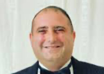 Torre Annunziata: il tiktoker ‘Papusciello’ rientra dalla Spagna e si presenta in caserma