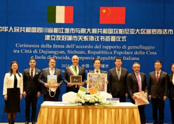 Gemellaggio tra Procida e Dujiangyan: un ponte tra Italia e Cina per proteggere i panda