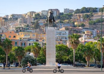 Napoli: conflitto a fuoco in rotonda Diaz