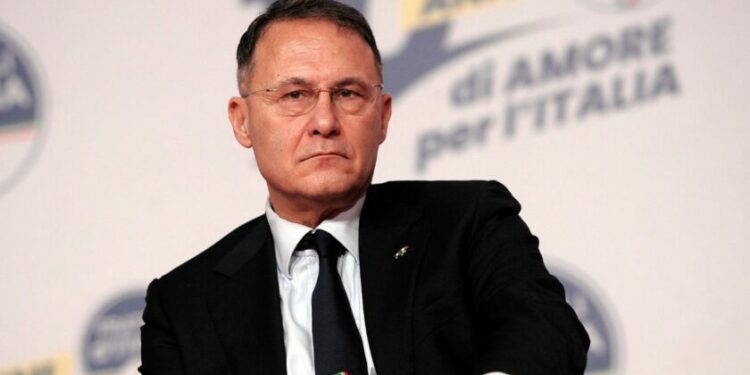 Le elezioni regionali in Campania del 2025: Edmondo Cirielli possibile candidato del centrodestra