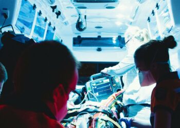 Piazza Garibaldi, Napoli: 26enne ferito