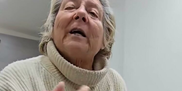 Vanda non vuole adattarsi alla realtà della vita e dimostra di essere ancora troppo immatura nonostante la sua età