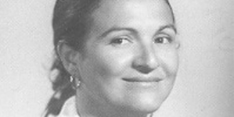 Napoli dice addio ad Angela Francese, storica dirigente del PCI: lutto nella sinistra partenopea