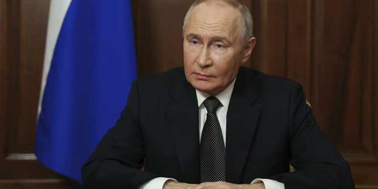 Putin annuncia un cessate il fuoco di tre giorni in Ucraina per l’ottantesimo anniversario della vittoria sul nazifascismo