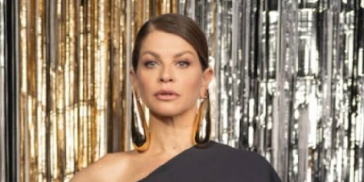 Alessandra Amoroso torna con “Cose stupide”: il nuovo singolo anticipa il tour estivo