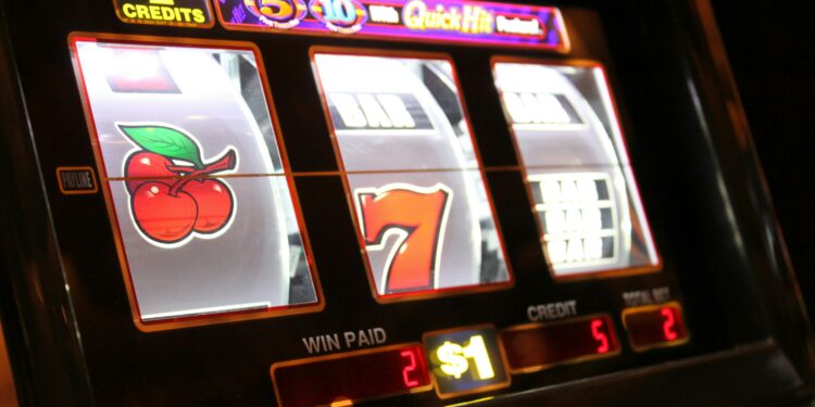 Furto alle slot machine a Montesarchio: arrestato un 54enne per frode e truffa