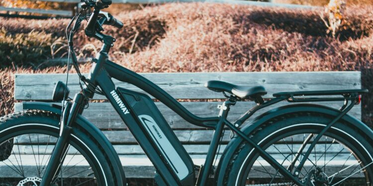 Afragola: 17enne aggredito per una bici elettrica