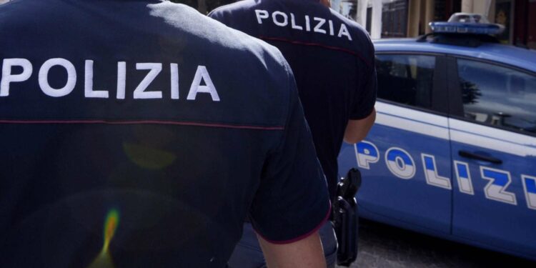Porta Capuana: 56enne evade dai domiciliari e minaccia la moglie