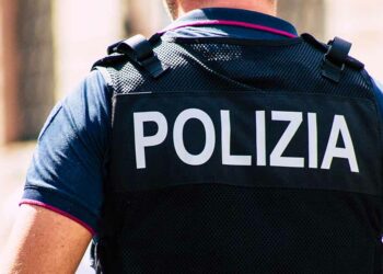 Bologna: donna deceduta dopo una caduta dal terzo piano. Non si esclude nessuna ipotesi