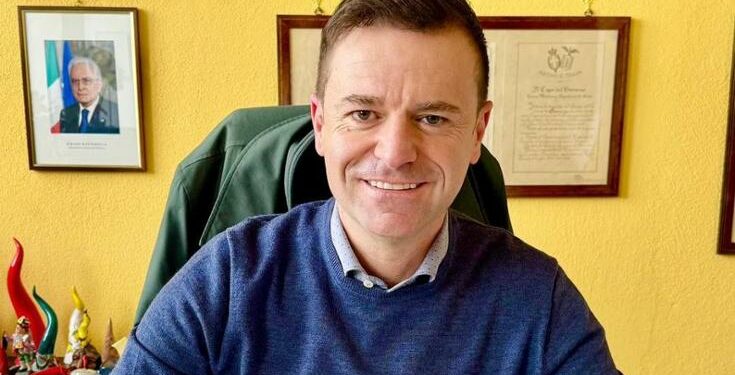 Sorrento, arrestato il sindaco Massimo Coppola: tangente da 6mila euro per un appalto pubblico