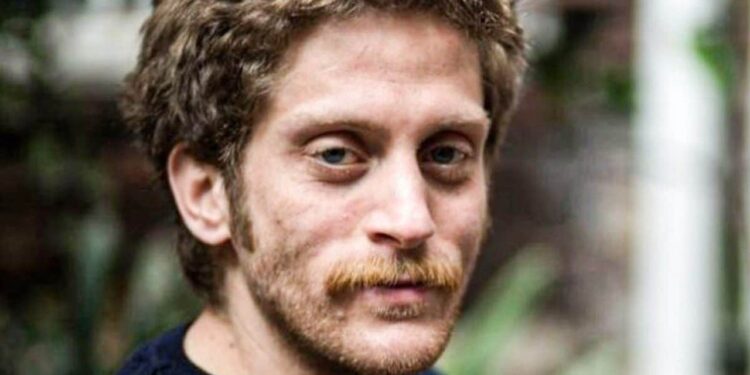 Mario Paciolla, un’intera comunità chiede verità: commozione e impegno civile per il cooperante deceduto in Colombia